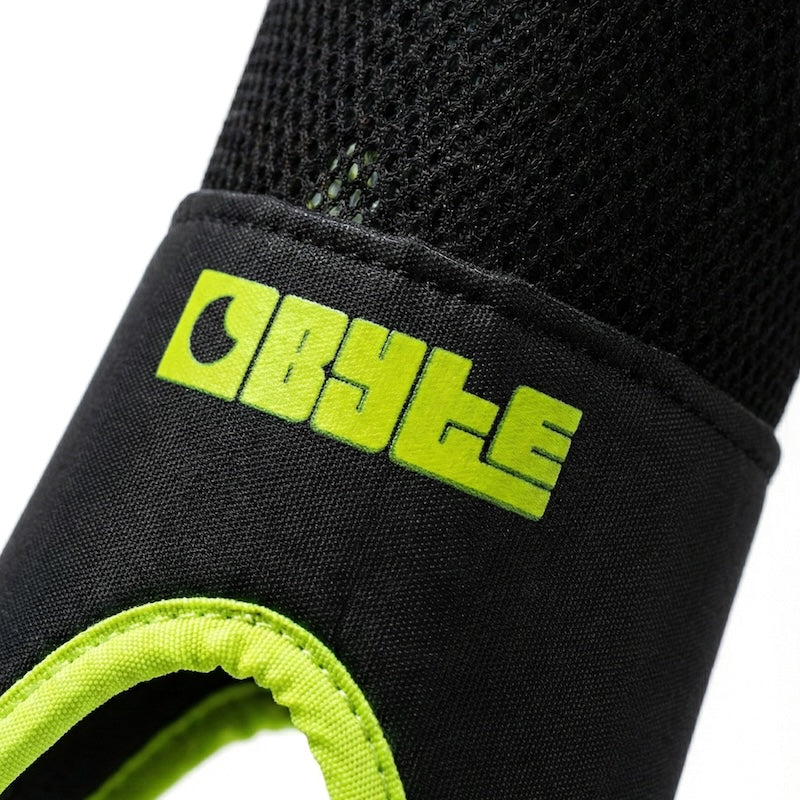 Byte SX Field Hockey Shin Guards in Black Fluo Yellow (view 3)