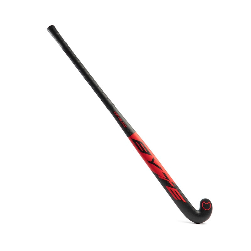 Byte XR8.00 Low Bow Field Hockey Stick in Black